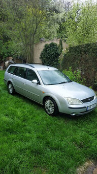 Ford Mondeo kombi, Ghia 2001