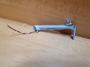DJI mini 4 pro rameno s motorem