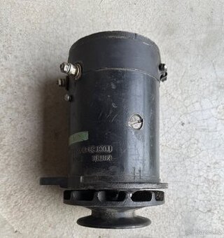 Nepoužité dynamo na GAZ 69