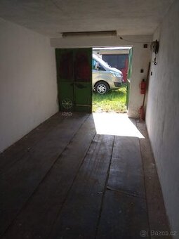 Koup. Garaž v Uničově