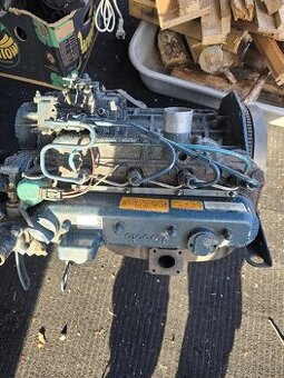 Motor kubota 1505 4-valec