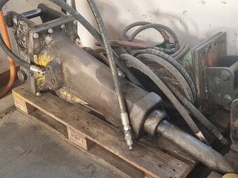 Kladivo Atlas Copco pro JCB 5-9t - profesionální řada