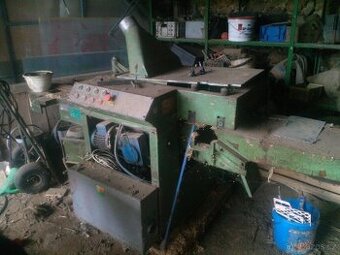 Čtyřstranná frézka