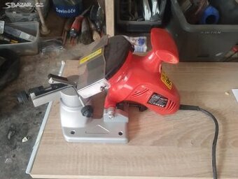 Bruska na pilové řetězy