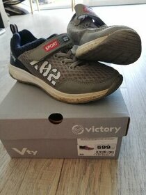 Chlapecké tenisky vel. 32