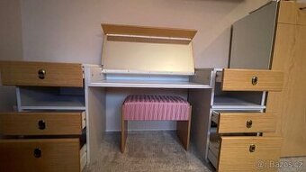 Toaletka se zrcadlem – zachovalá