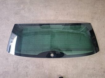 Zadní sklo páté dveře Škoda Fabia II  krátká
