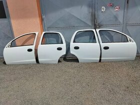 Dveře Corsa C - pětidveřová - bílá Z474