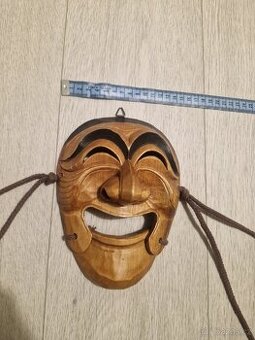 Tradiční korejská maska HAHOE – ručně vyřezávané dřevo