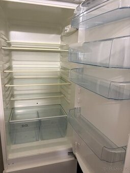Vestavná lednice s mrazákem Electrolux ERN29600