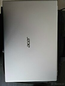 Notebook Acer Aspire 3 Pure Silver - 17,3 palců