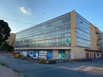 prodám garážové stání na Proseku P 9 Lovosická