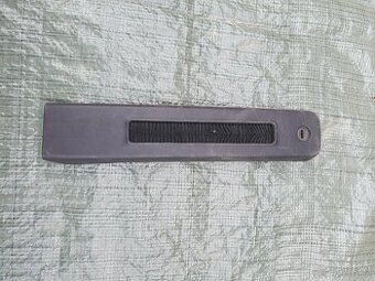 Krytka aret. pasu VW T4 Transporter