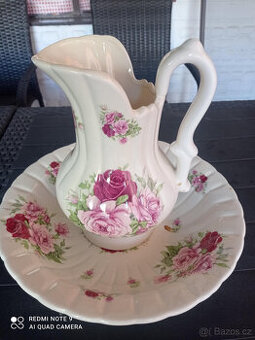 Porcelánový džbán 2,5l s umyvadlem v dekoru - 1