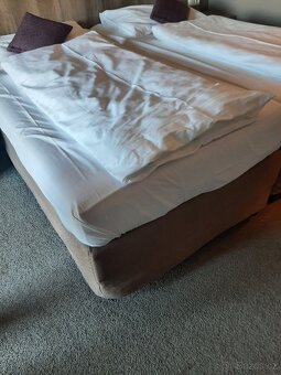 60ks postele z hotelu boxspring včetne matrace - 1