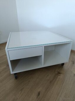 Konferenční stolek Ikea