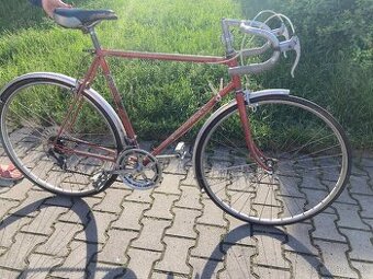 kolo Favorit