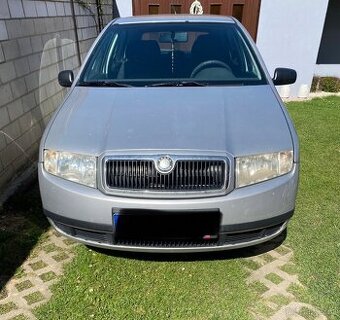 Škoda Fabia 2002 na náhradní díly-plně pojízdná