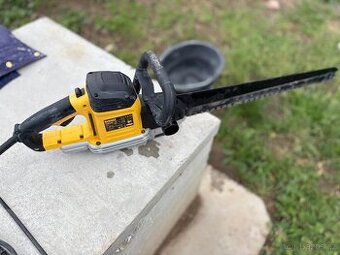 Pila Dewalt Alligator DWE399