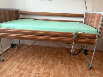 Polohovací Lůžko Eloflex4 s Polohovacím Stolkem