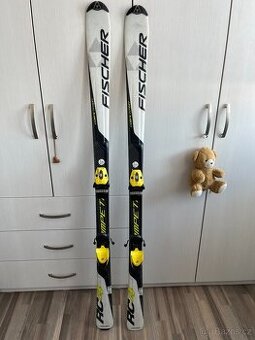 Lyže Fischer RC4
