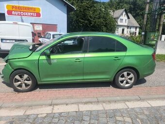 Levé přední a zadní dveře Škoda Rapid sedan