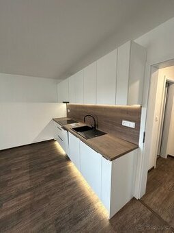 Pronájem bytu 2+kk 55 m² Uherské Hradiště - Jarošov