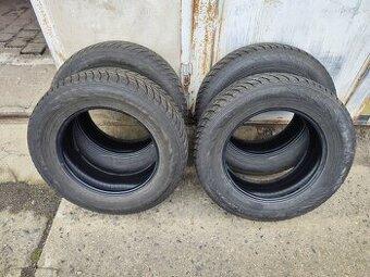 17"zimní sada pneu Nokian WR 235/65/17 = 1200Kč/4ks