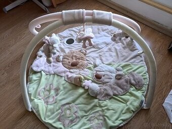 Dětská hrací deka s hrazdou