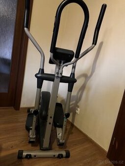 Elipticky trenažer