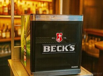 Prosklená mini lednice Husky