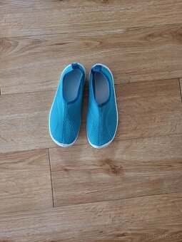 Dětské boty do vody + ploutve na potápění