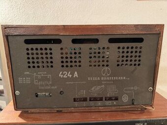 Tesla Gavota 424 A RETRO RÁDIO RADIOPŘIJÍMAČ