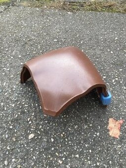 Hřebenáč TONDACH rozdělovací valbový hnědá