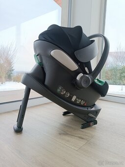 Vajíčko Cybex ATON B2 I-SIZE Volcano Black + Cybex BaseOne