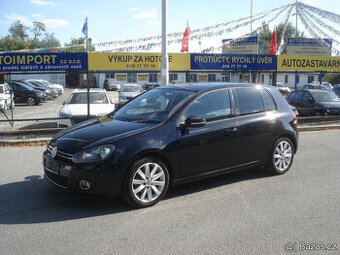 Volkswagen Golf 1.6 TDi HIGHLINE