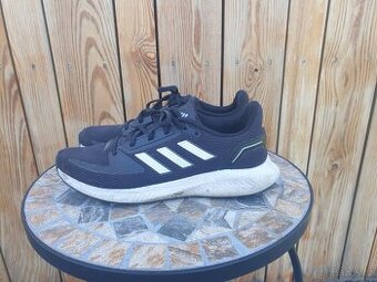 Sportovní boty zn. ADIDAS  č. 38
