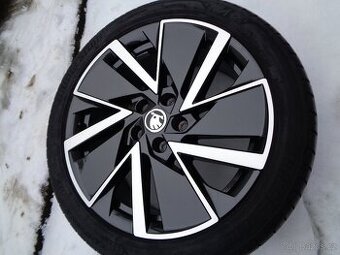 škoda Octavia IV originál nová 18 alu kola 5x112
