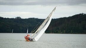 Prodám plachetnici Beneteau First Class 8