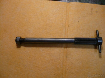 Přední oska ČZ 125 t