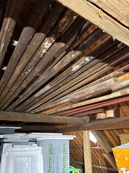 STARÉ KOVOVÉ TRUBKY - různá velikost od pár metrů až cca 7-8