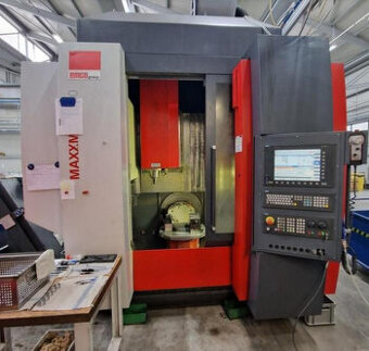 Obráběcí centra - pětiosá MaxxMill 500
