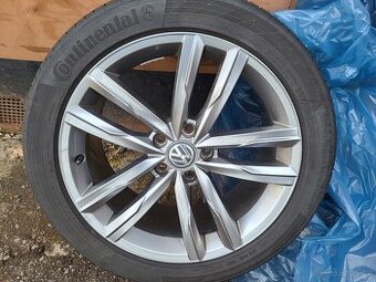 18" Letní VW Dartford original Passat B8 3G 5x112 ET44 Pneu