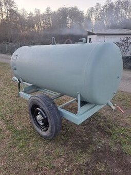 Cisterna na vodu,lejta,napáječka