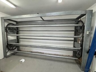 Pater noster-stojan na koberce