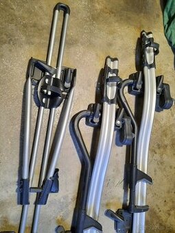 Střešní nosiče kol Thule ProRide 591 (2x) a FreeRide 532 (1x