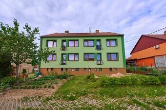 Prodej bytu 3+1 96 m² se zahrádkou,předzahrádkou a garáží v 