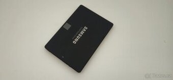 SSD Disky 2.5"