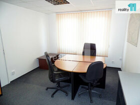Pronajmu kancelář v přízemní administrativní budovy, 17 m2,  - 1