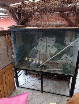 Akvárium/Terarium 900l